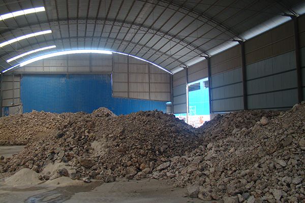 垃圾焚燒爐應(yīng)用中碳化硅質(zhì)低水泥澆注料所存在的問(wèn)題